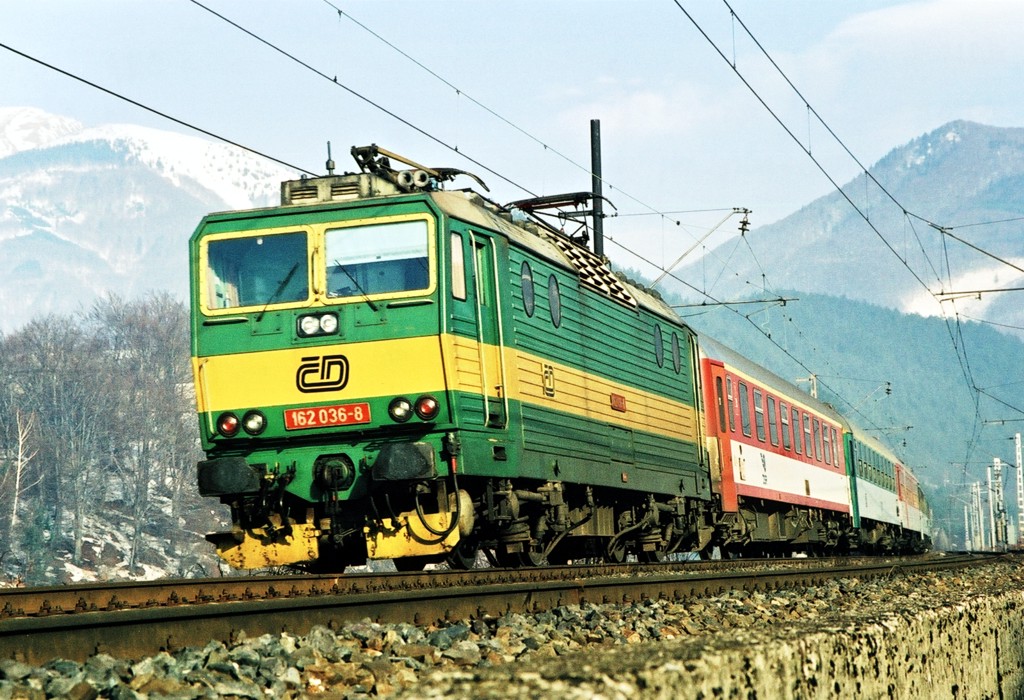 [1024x700] 162036e.jpg