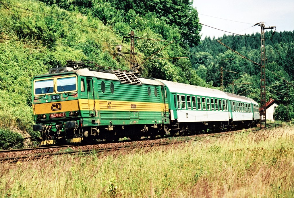 [1024x690] 162037b.jpg