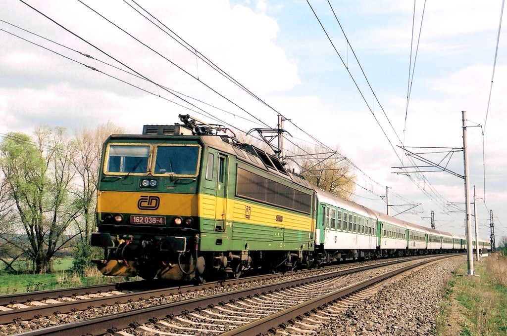 [1024x680] 162038d.jpg