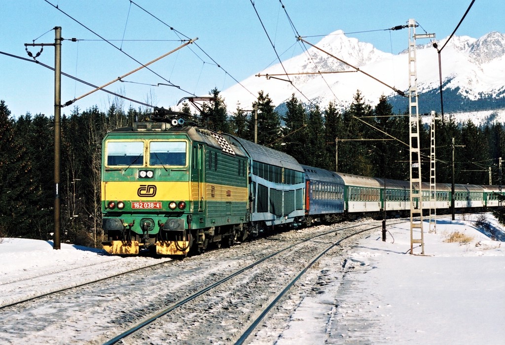 [1024x700] 162038f.jpg