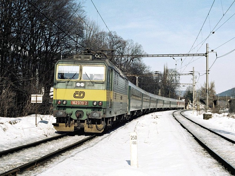 [800x600] 162039a.jpg