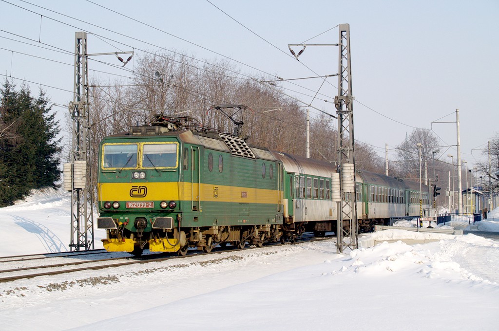 [1024x680] 162039d.jpg