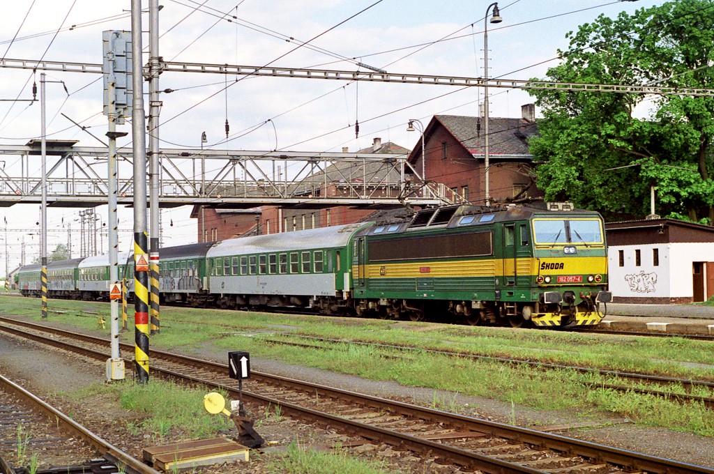 [1024x680] 162057b.jpg