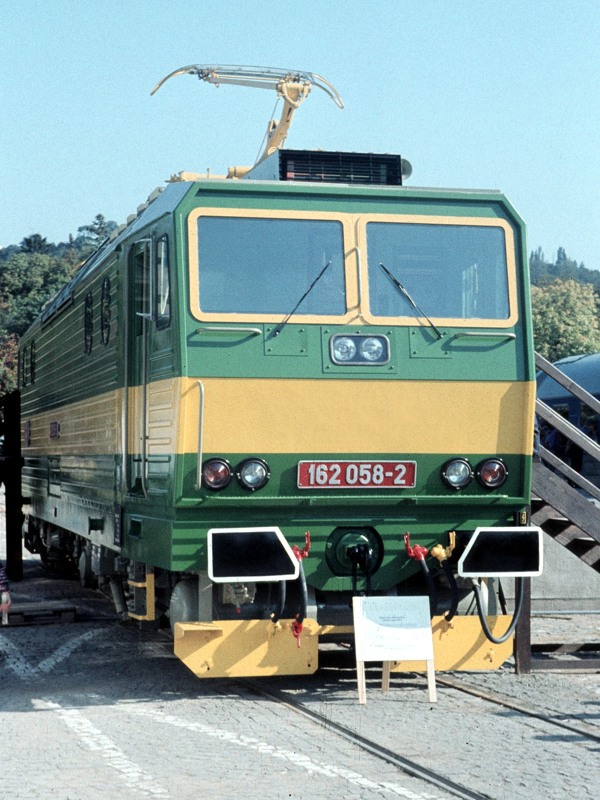 [600x800] 162058a.jpg