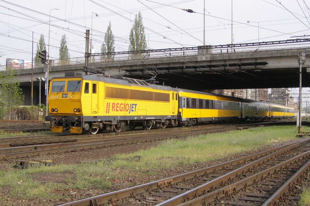 [1024x680] 162115b.jpg