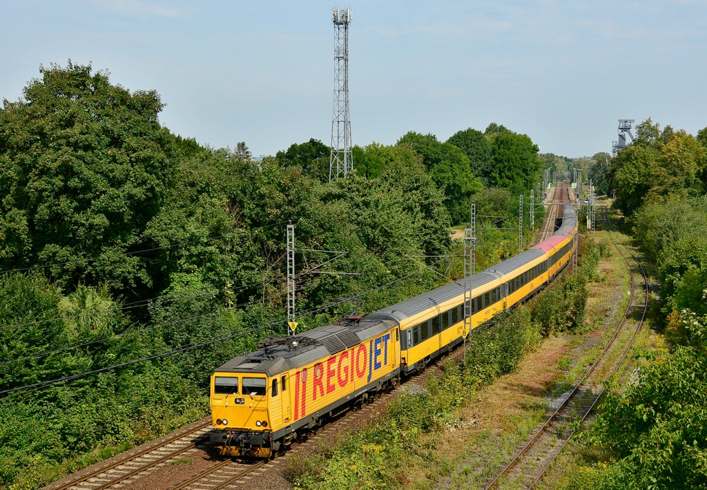 [1024x710] 162116c.jpg