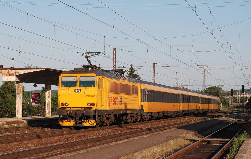 [1024x650] 162117d.jpg