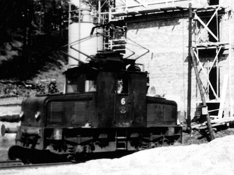 [800x600] 16E1_01b.jpg