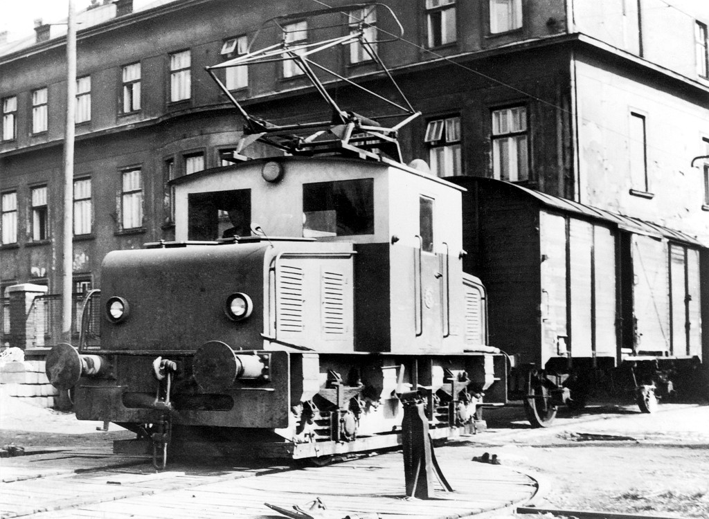 [1024x750] 16E1_03b.jpg