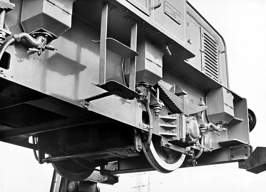 [1024x740] 16E1_03spodek.jpg