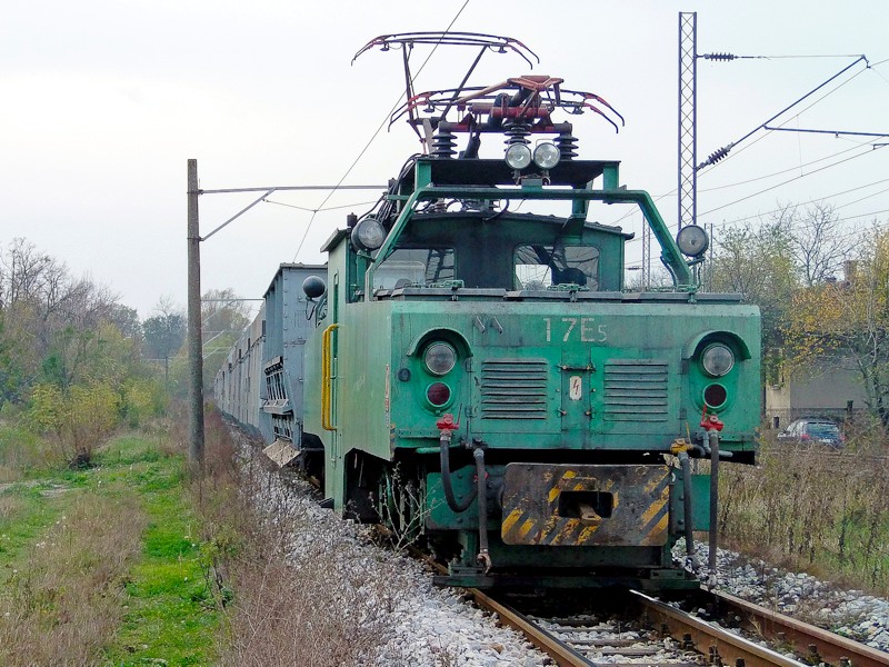 [800x600] 17Esrb1b.jpg