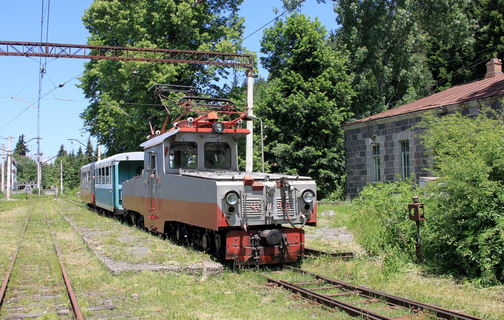 [1024x650] CS11_06b.jpg