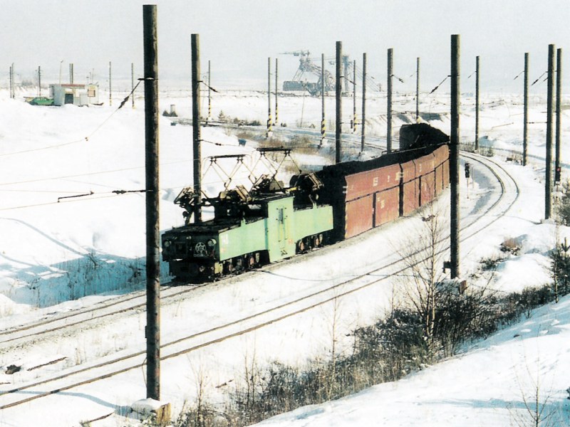 [800x600] SU148a.jpg