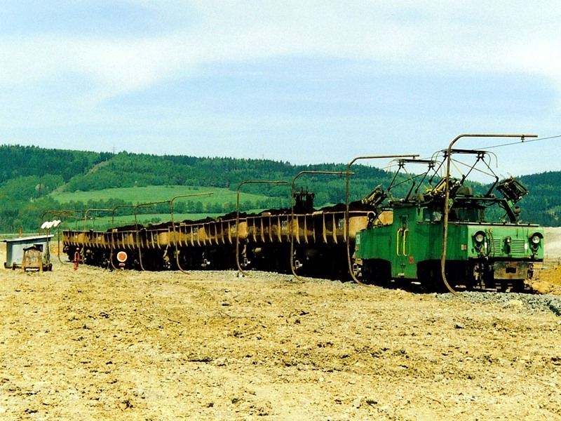 [800x600] SU150b.jpg