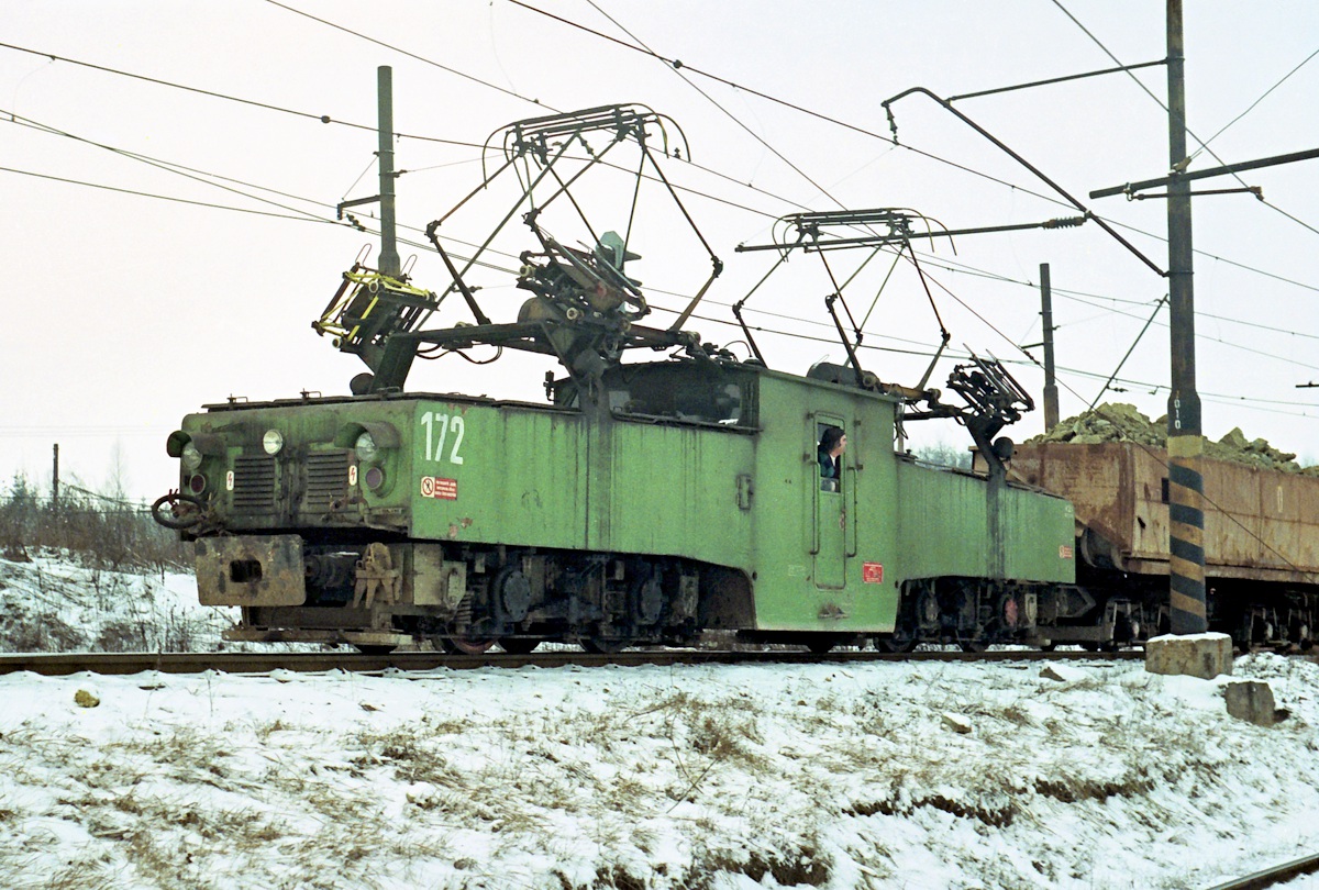 [1200x810] SU172e.jpg