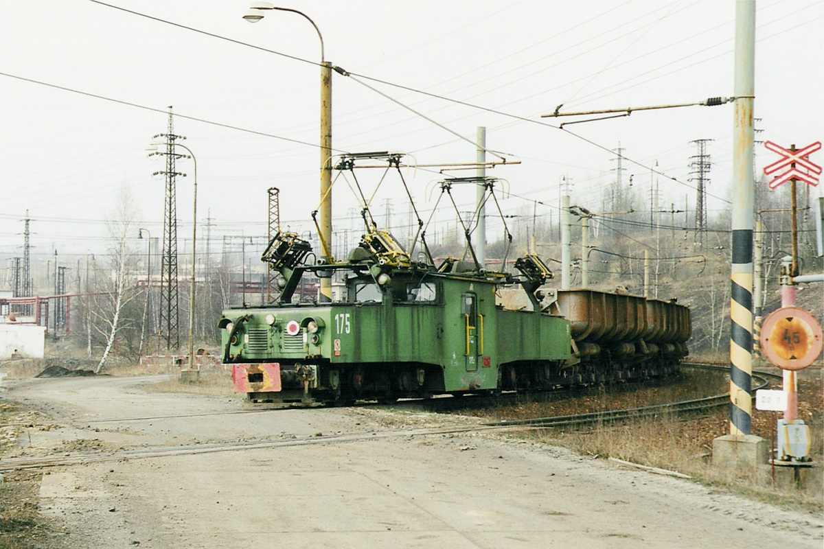 [1200x800] SU175b.jpg