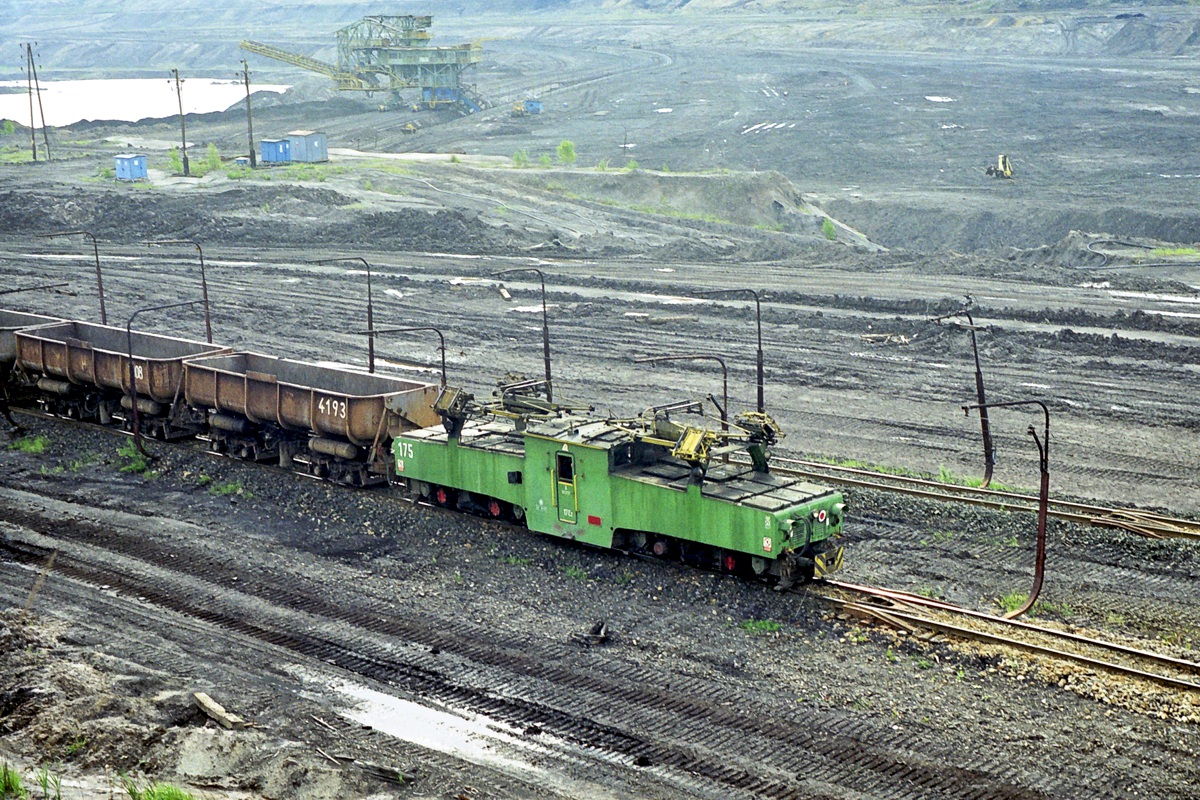 [1200x800] SU175c.jpg