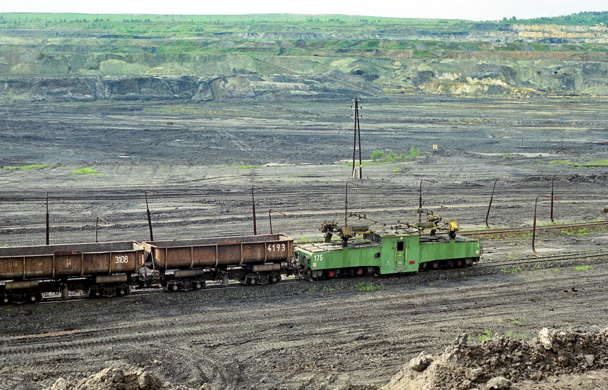 [1200x770] SU175d.jpg