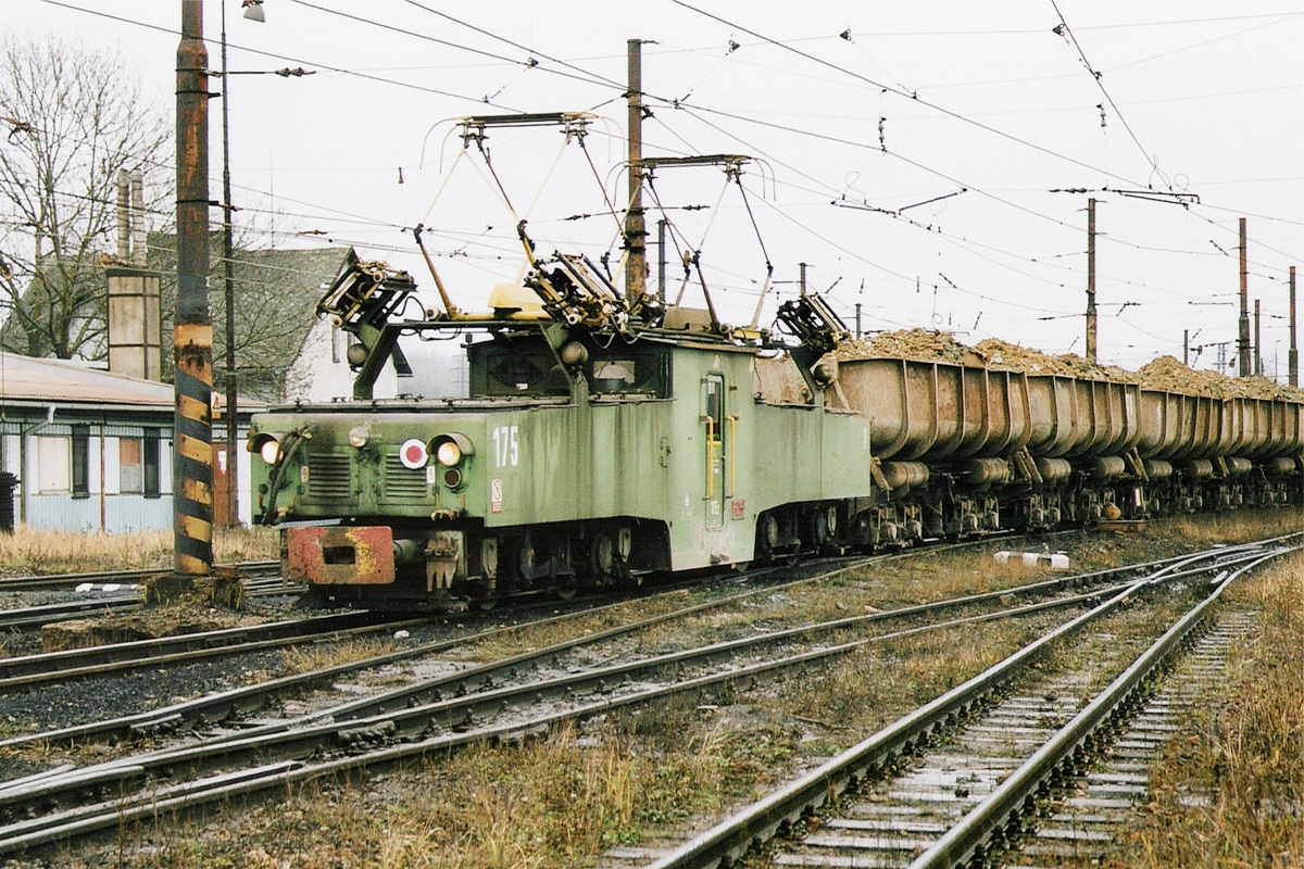 [1200x800] SU175e.jpg