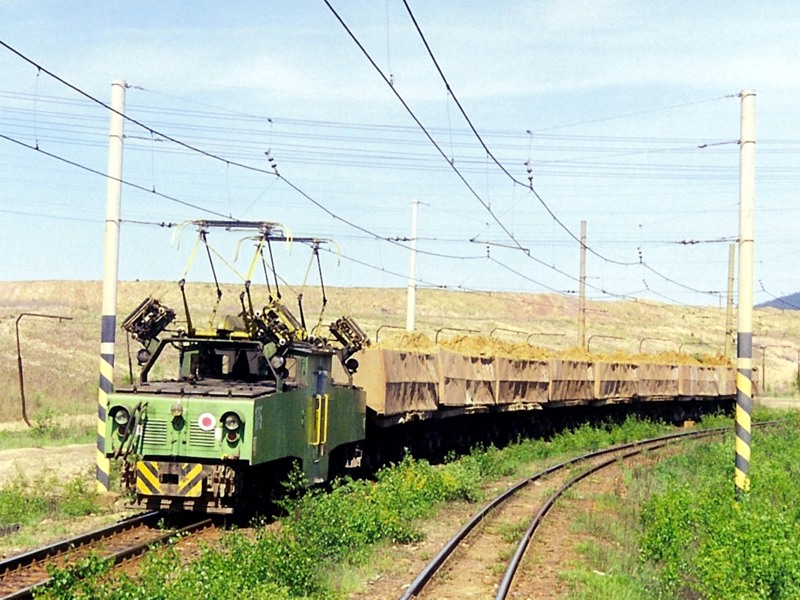 [800x600] SU175h.jpg