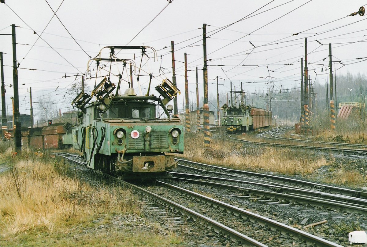 [1200x810] SU188a.jpg