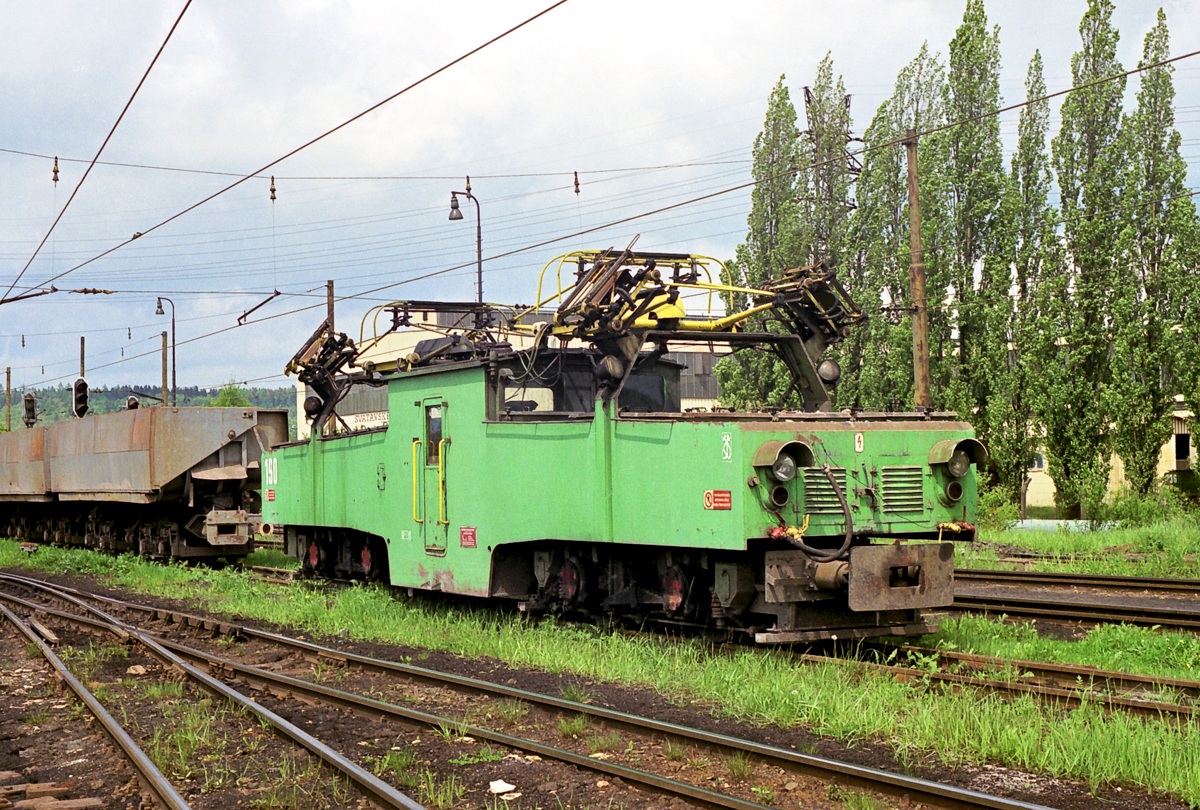 [1200x810] SU190b.jpg