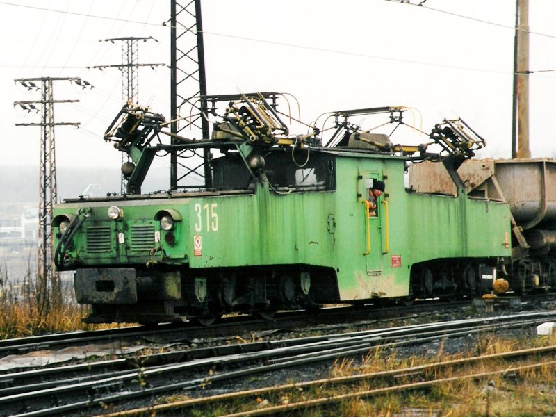 [800x600] SU315h.jpg