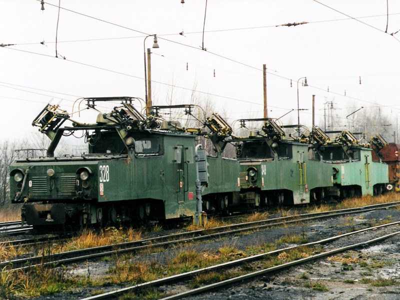 [800x600] SU328c.jpg