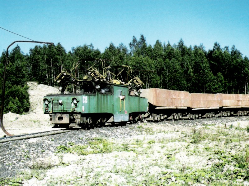 [800x600] SU339a.jpg