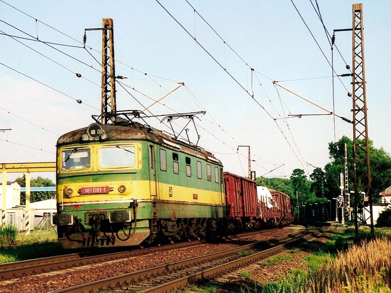 [800x600] 181081a.jpg