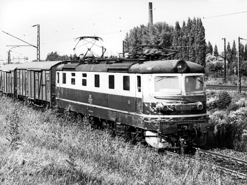 [800x600] 181135a.jpg