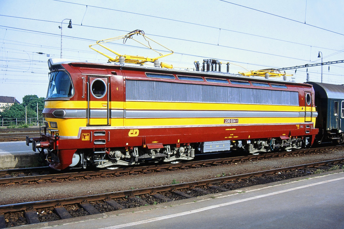 [1200x800] 230034a.jpg