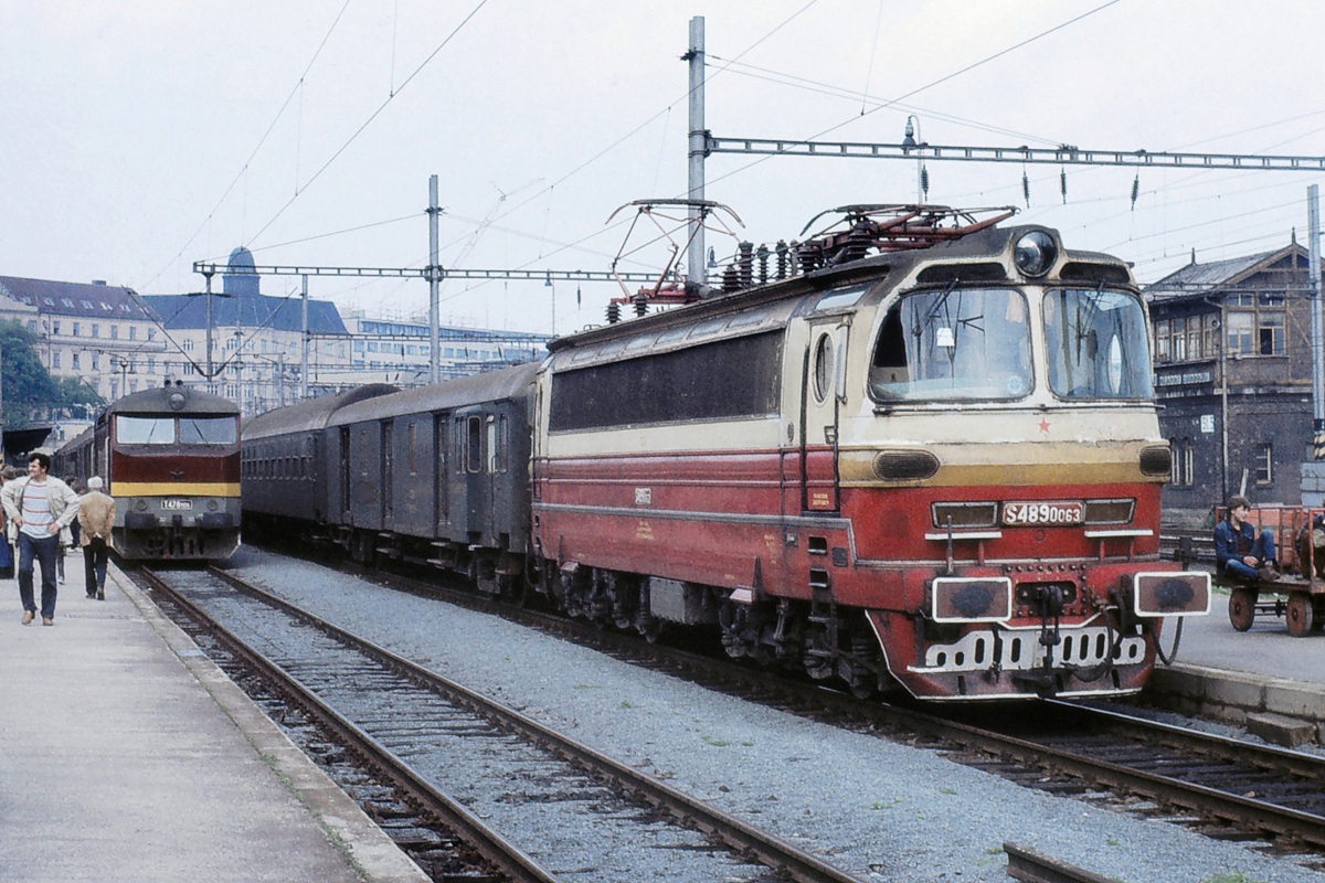 [1200x800] 230063a.jpg