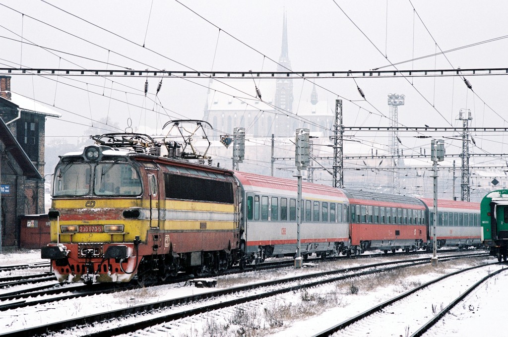 [1024x680] 230070a.jpg