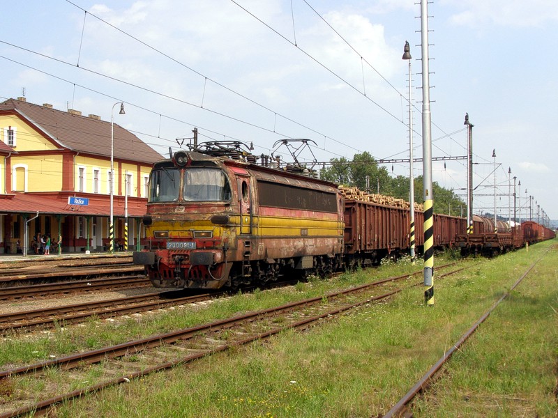 [800x600] 230091a.jpg