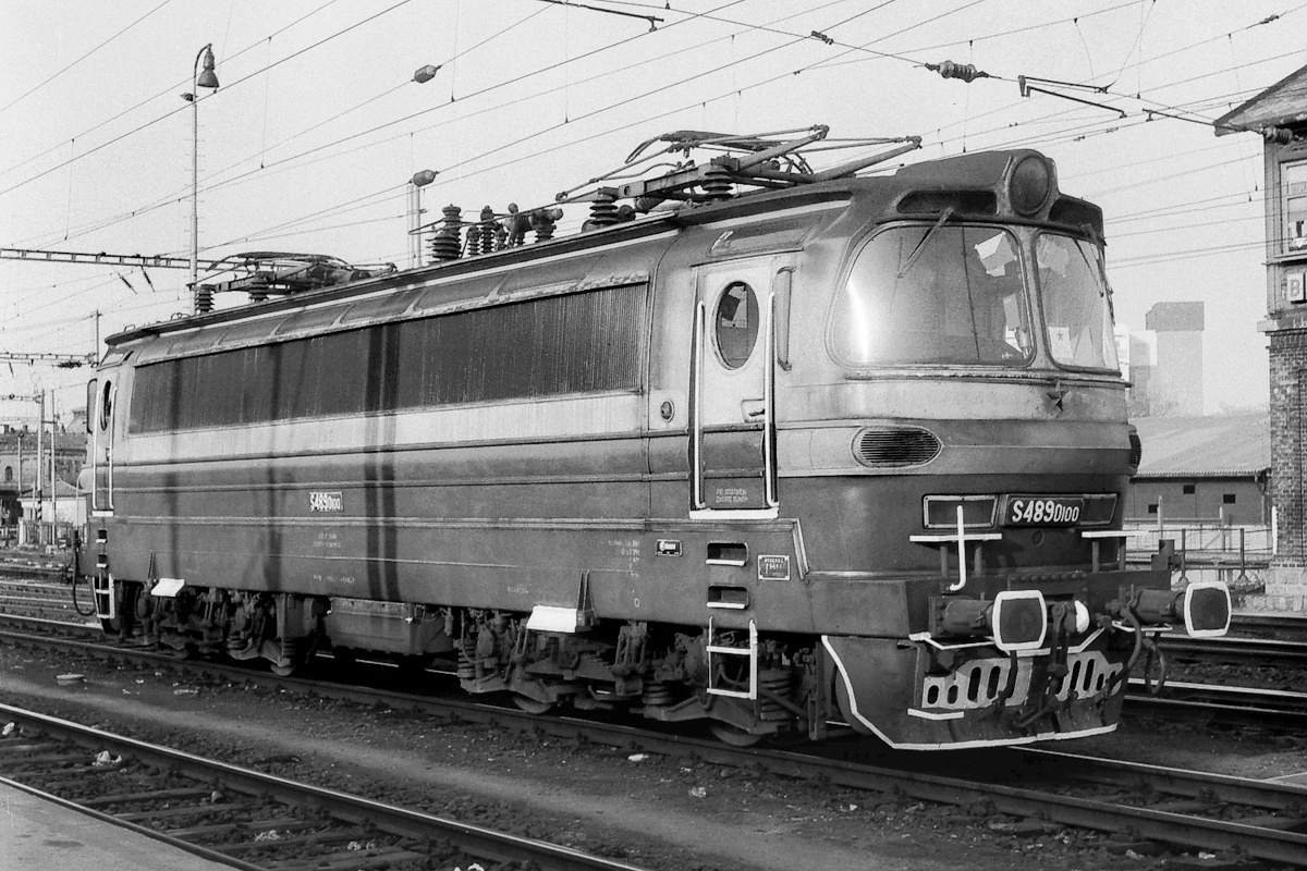 [1200x800] 230100b.jpg