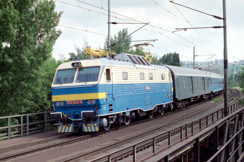 [1024x680] 350004j.jpg