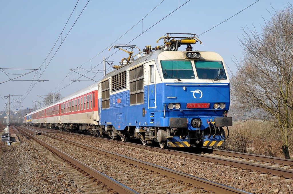 [1024x680] 350004n.jpg