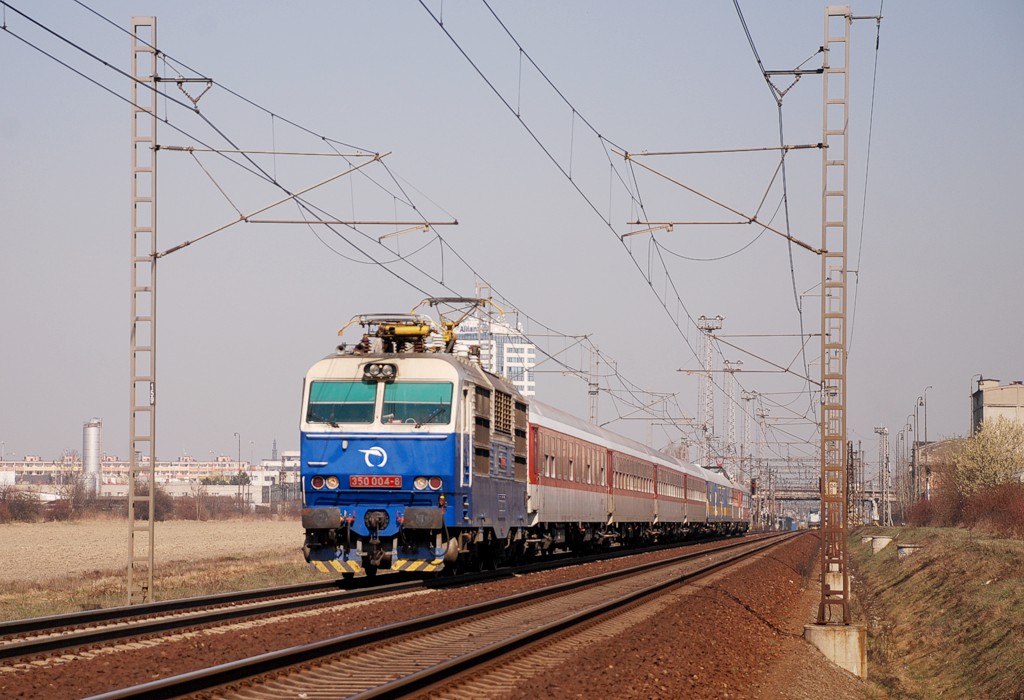 [1024x700] 350004p.jpg