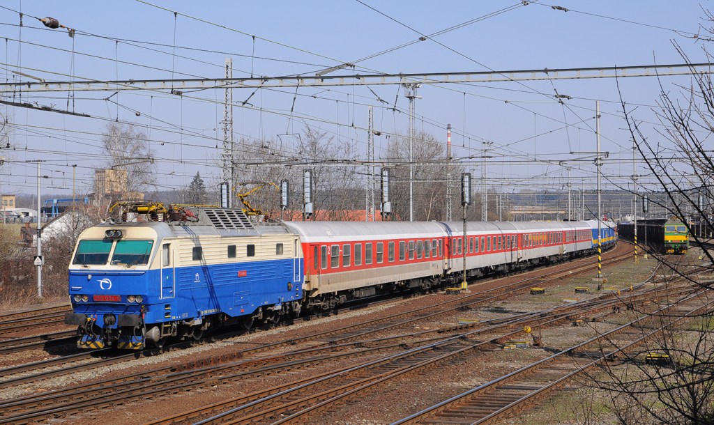 [1024x610] 350004q.jpg