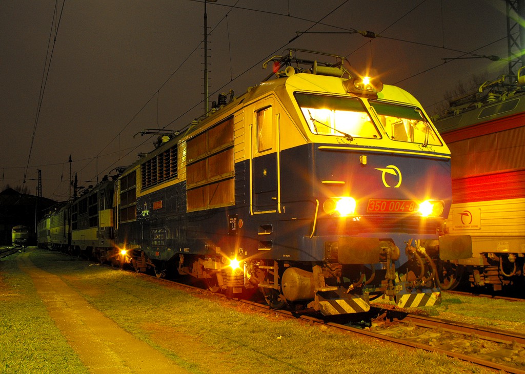 [1024x730] 350004t.jpg