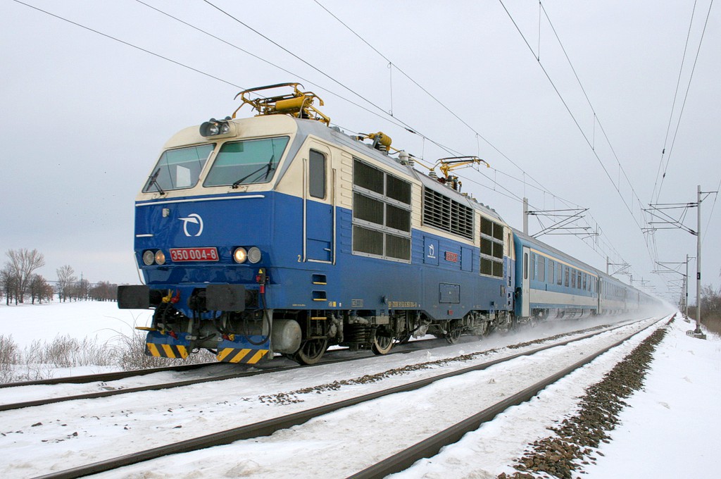 [1024x680] 350004u.jpg