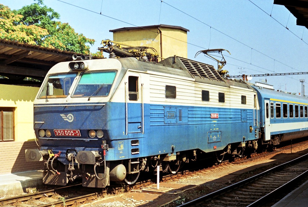 [1024x690] 350005c.jpg