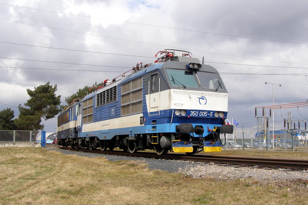 [1024x680] 350005f.jpg