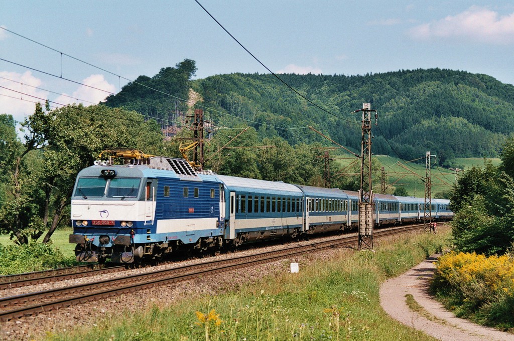 [1024x680] 350005g.jpg