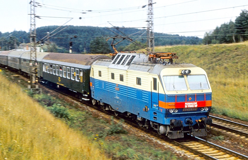 [1024x660] 350006f.jpg