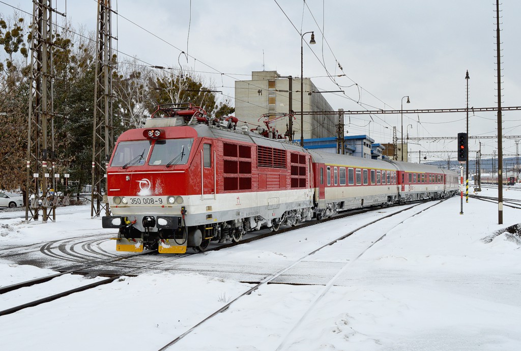 [1024x690] 350008g.jpg