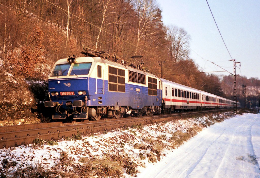 [1024x700] 350011b.jpg