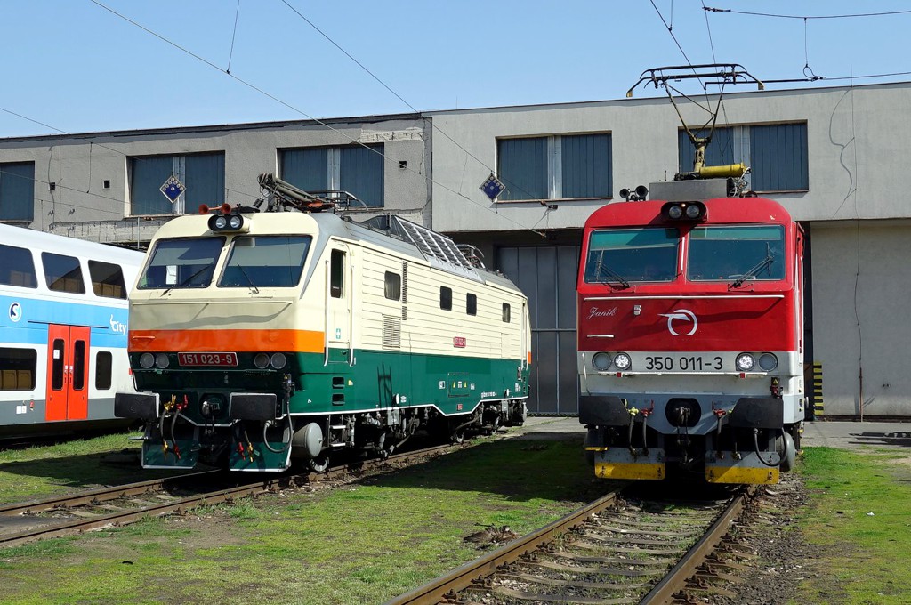 [1024x680] 350011l.jpg