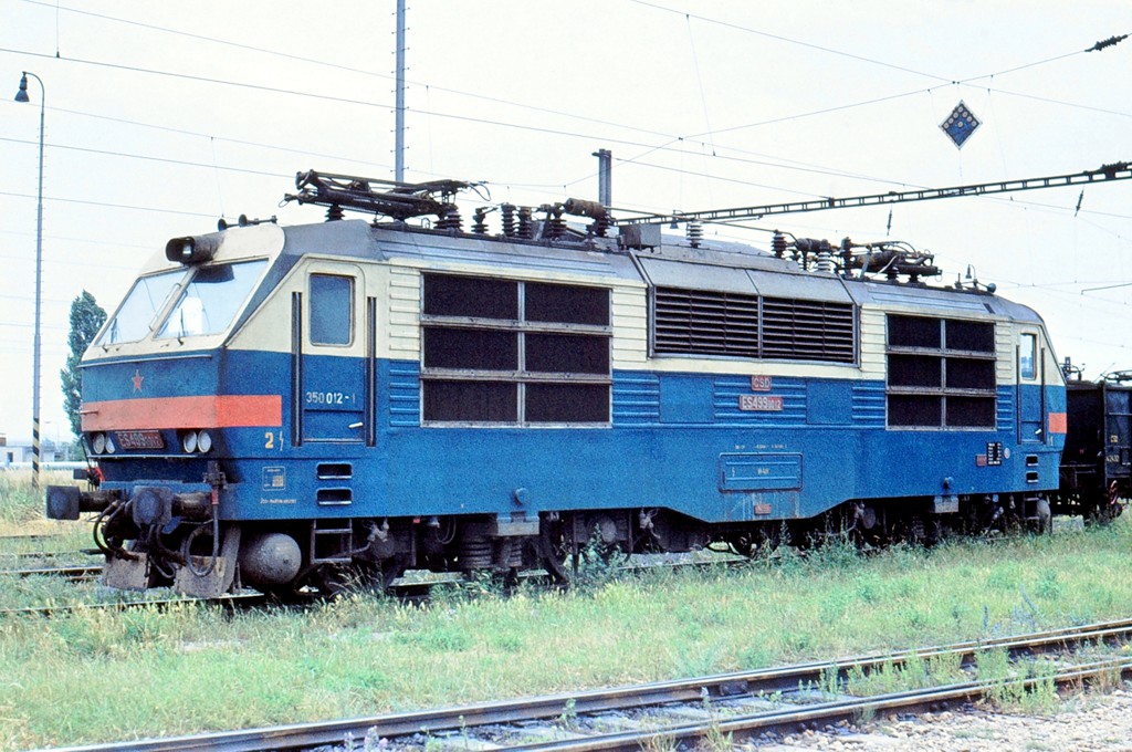 [1024x680] 350012e.jpg